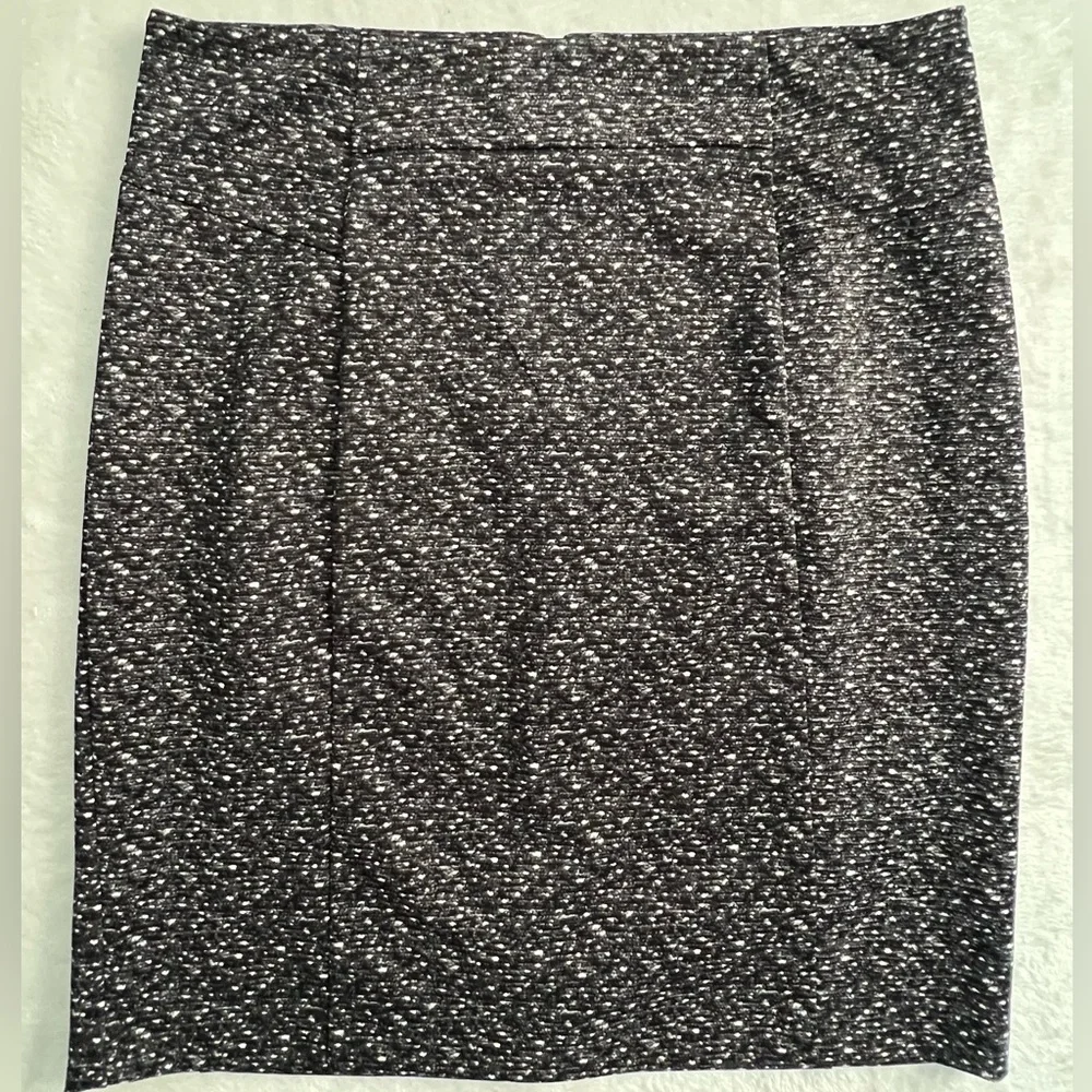MICHAEL Michael Kors Black and White Women's Skirt, Size M - Picture 5 of 11
